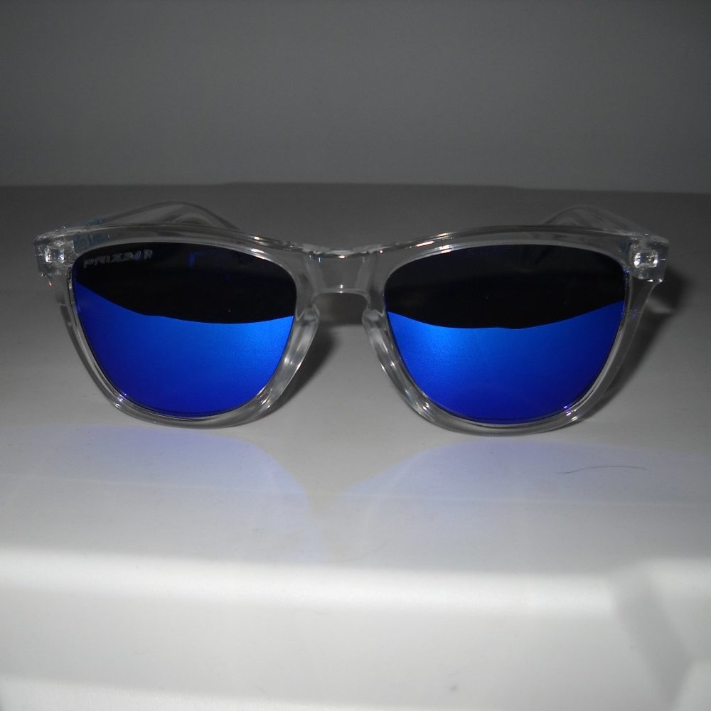 Women's Oakley Sunglasses Polarized Prizm Lens "Like New"